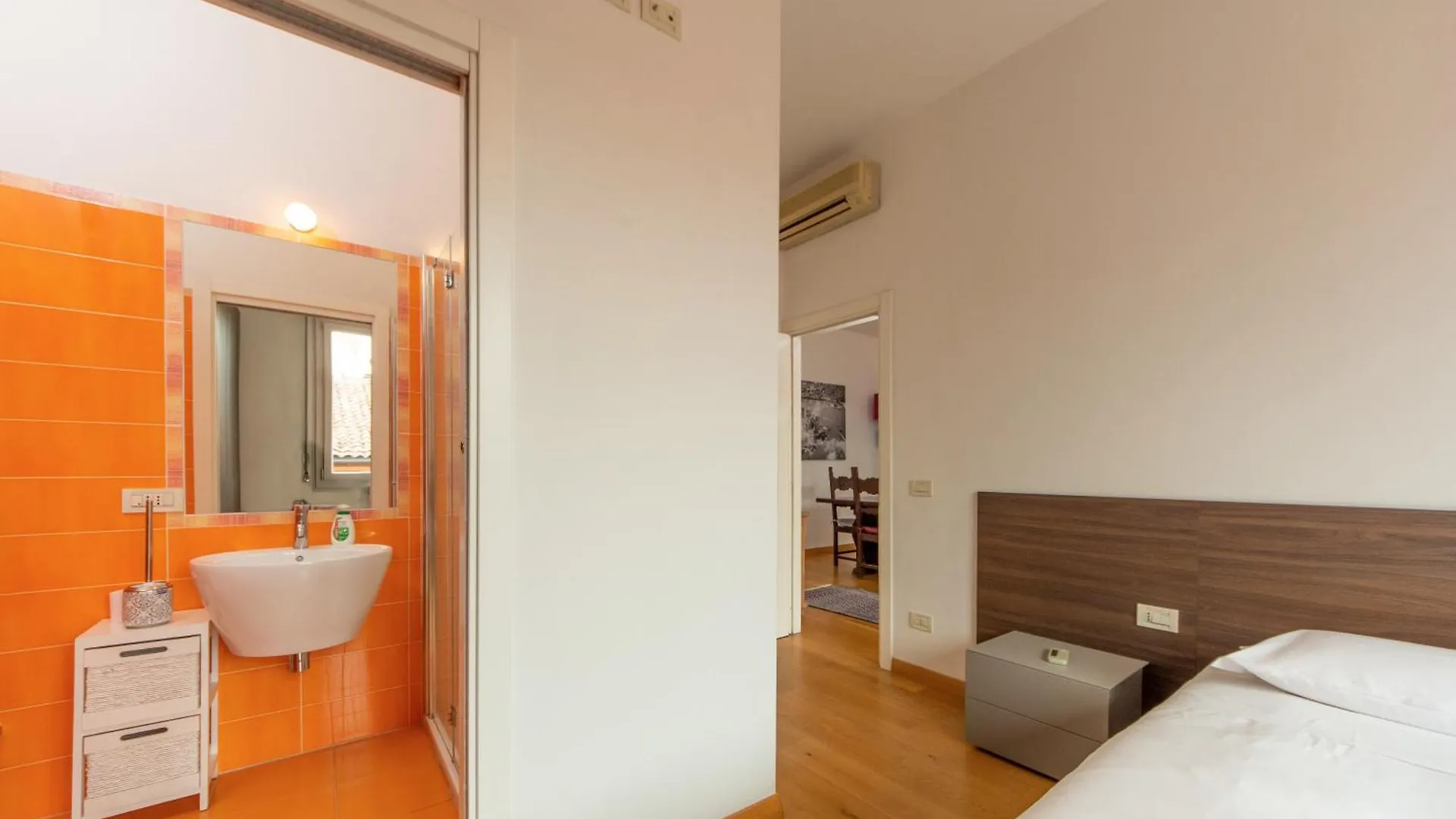 Isaia Home Bologna 0*,  Italy