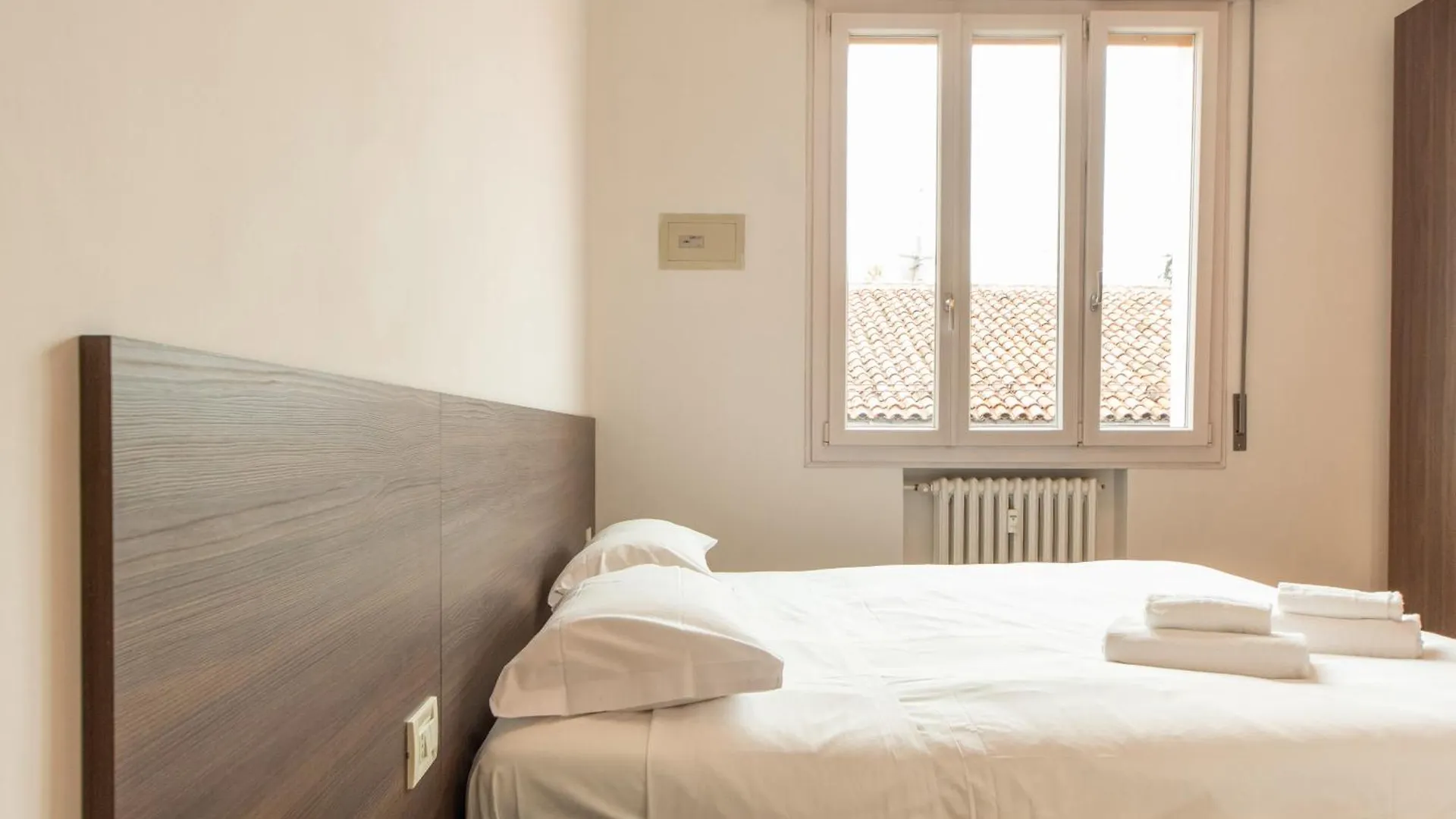 Isaia Home Bologna 0*,  Italy