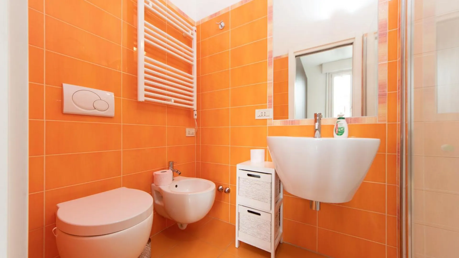 Apartment Isaia Home Bologna