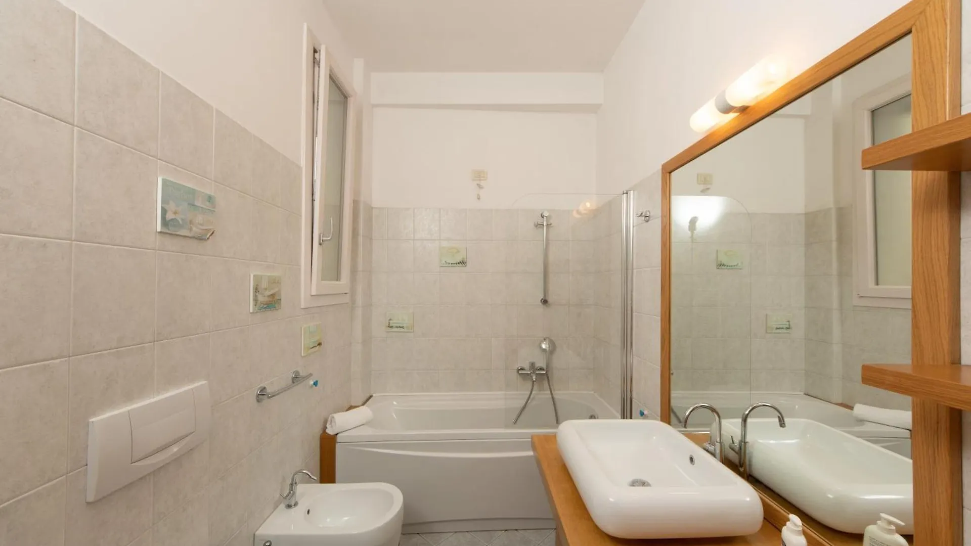 Isaia Home Bologna