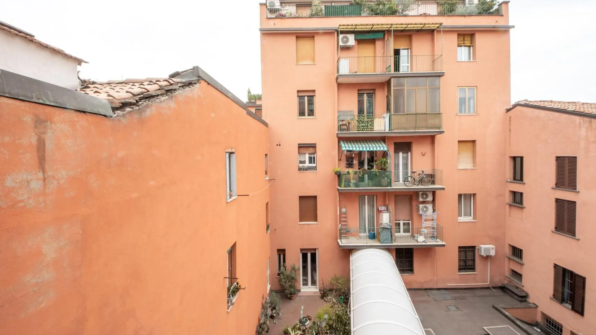 Isaia Home Bologna Apartment